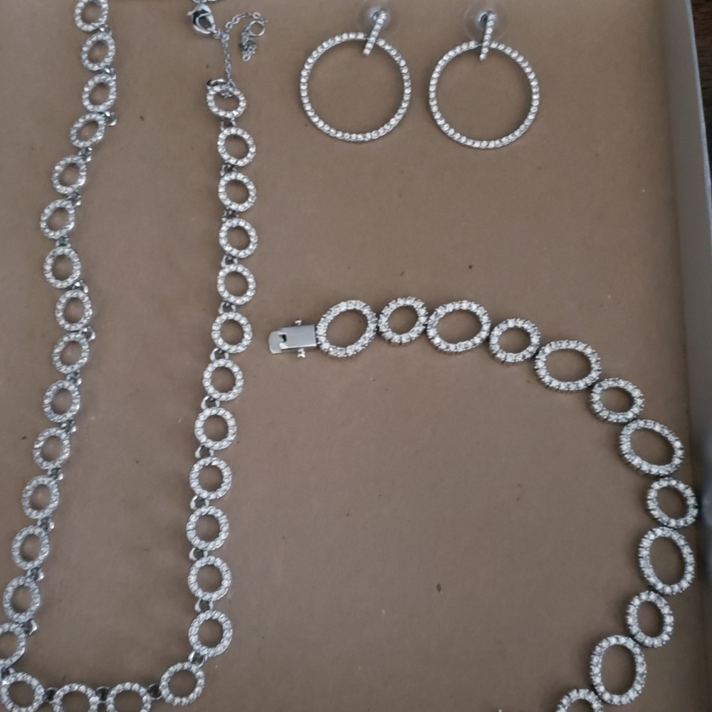 Silver tone crystal Jewelry set